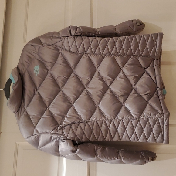 The North Face Coat - Picture 7 of 8